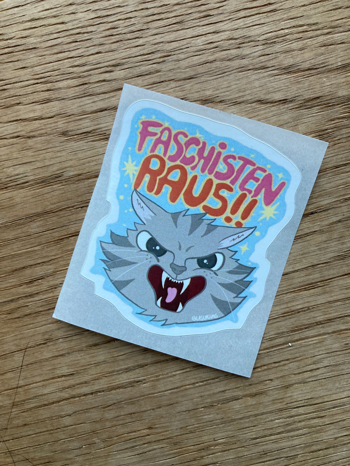 Faschisten Raus!! – Mutiger Statement-Sticker mit wütender Katze. Kostenloser Versand ab 6€