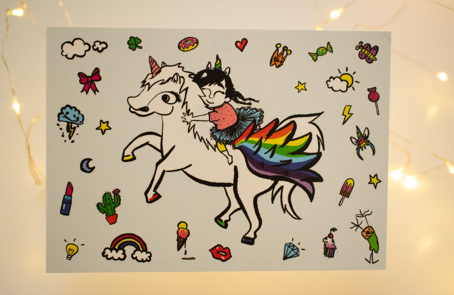 Magische Einhorn-Postkarte – Buntes Regenbogen-Design für Kinder & Einhorn-Fans- Geschenk Karte. Kostenloser Versand ab 6€